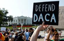 DACA supporters